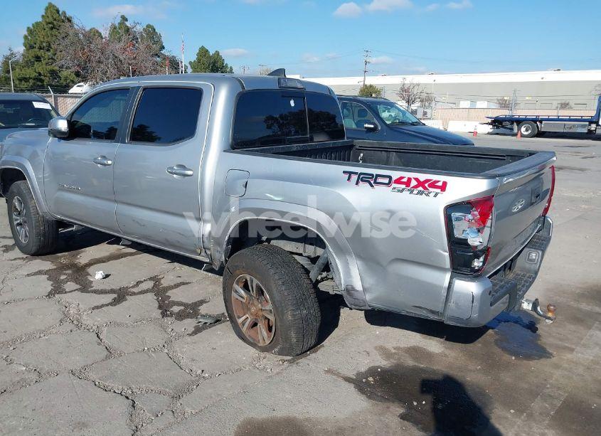 Photo 3 of 2018 Toyota Tacoma TRD SPORT (VIN 3TMCZ5AN6JM185891)