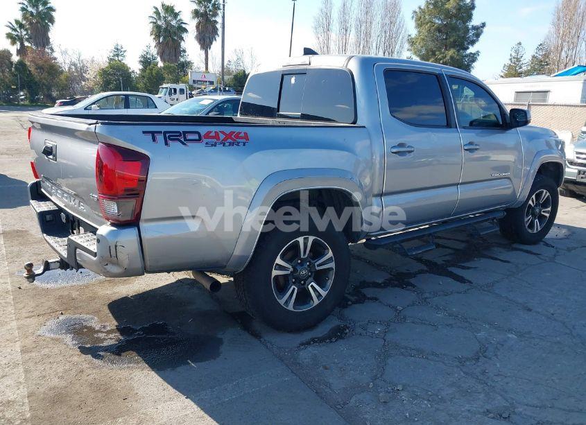 Photo 4 of 2018 Toyota Tacoma TRD SPORT (VIN 3TMCZ5AN6JM185891)