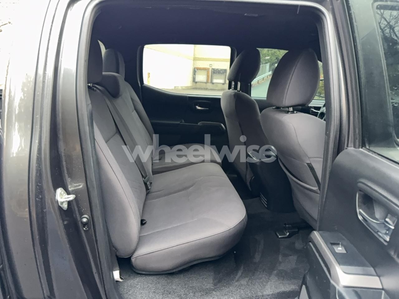 Photo 6 of 2019 TOYOTA TACOMA DOUBLE CAB (VIN 3TMCZ5AN6KM229020)