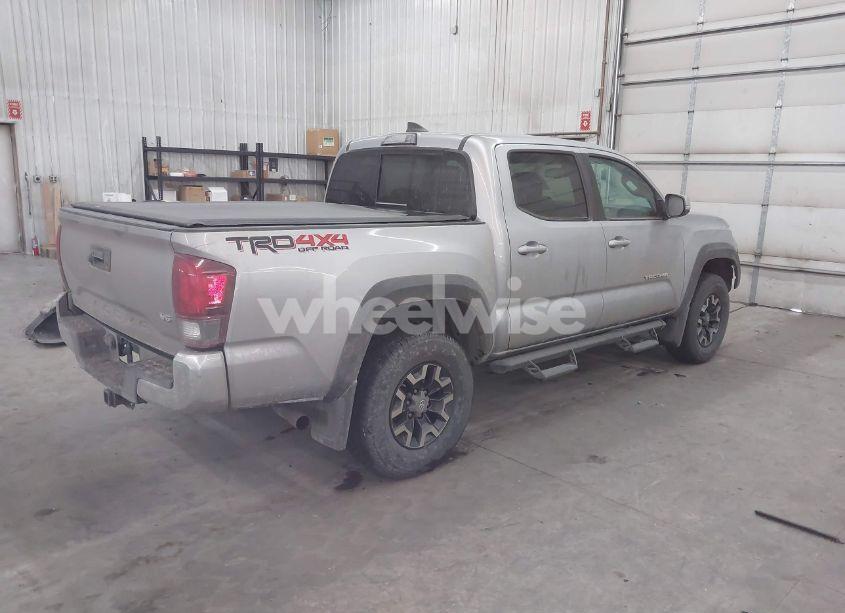 Photo 4 of 2019 Toyota Tacoma TRD OFF ROAD (VIN 3TMCZ5AN6KM247940)