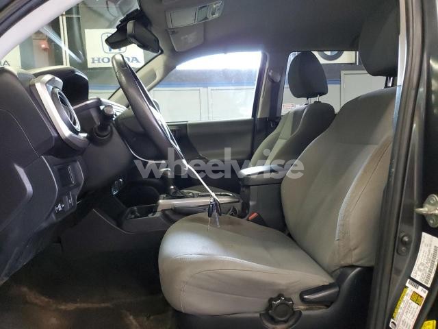 Photo 12 of 2019 TOYOTA TACOMA DOUBLE CAB (VIN 3TMCZ5AN6KM285815)