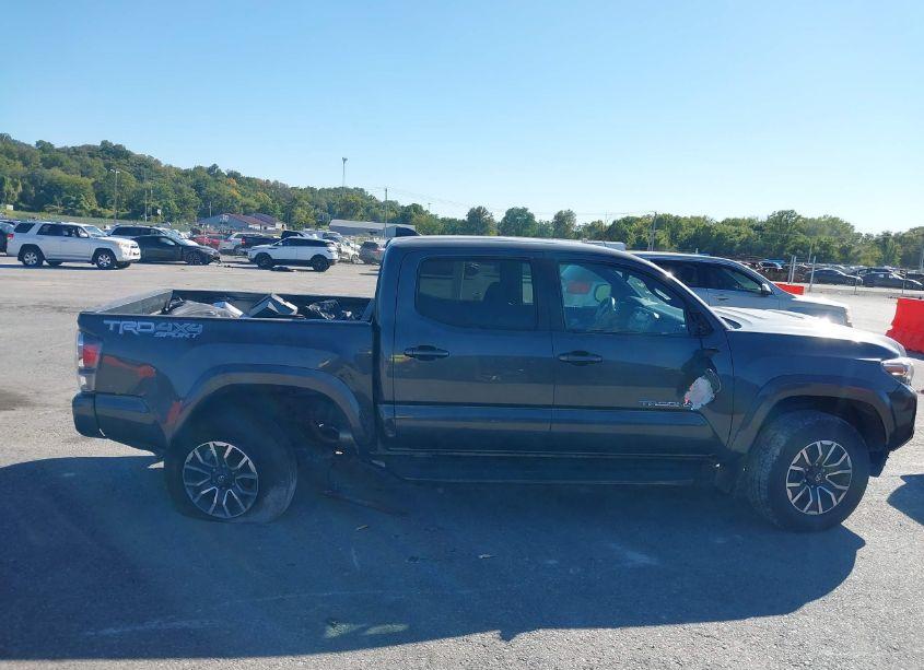 Photo 13 of 2021 Toyota Tacoma TRD SPORT (VIN 3TMCZ5AN6MM392933)