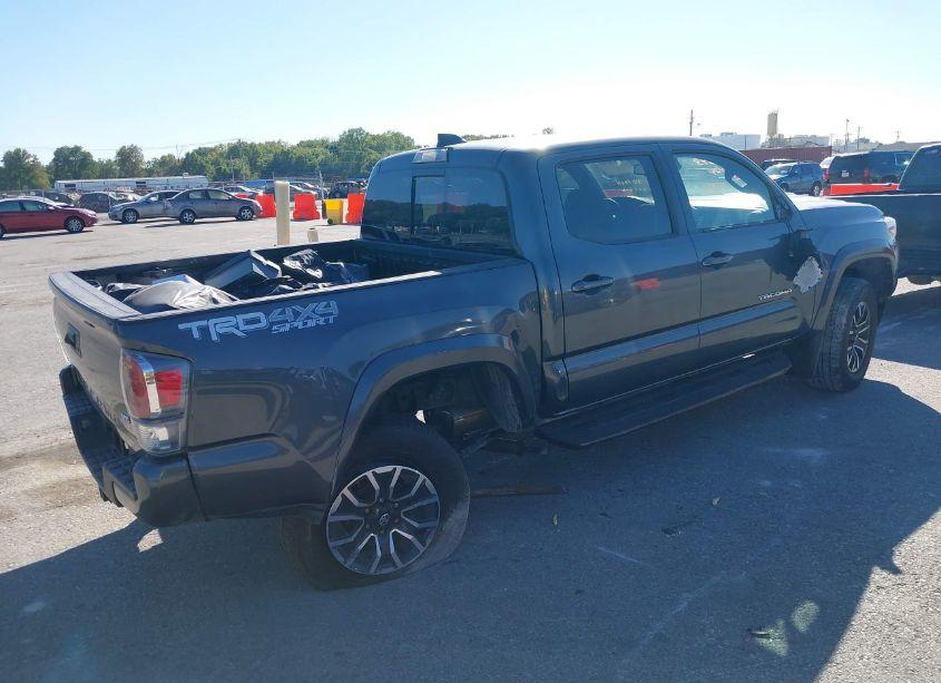 Photo 4 of 2021 Toyota Tacoma TRD SPORT (VIN 3TMCZ5AN6MM392933)