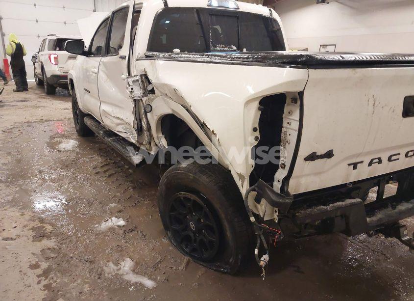 Photo 6 of 2022 Toyota Tacoma SR5 V6 (VIN 3TMCZ5AN6NM469656)