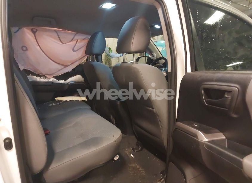 Photo 8 of 2022 Toyota Tacoma SR5 V6 (VIN 3TMCZ5AN6NM469656)