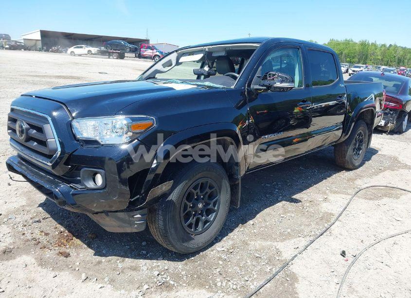 Photo 2 of 2022 Toyota Tacoma SR5 V6 (VIN 3TMCZ5AN6NM470192)
