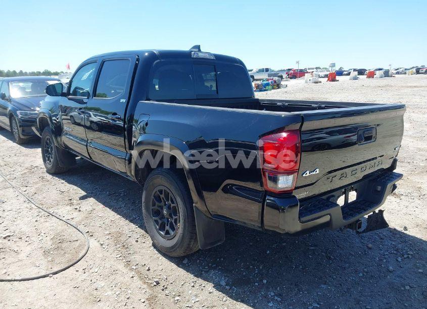 Photo 3 of 2022 Toyota Tacoma SR5 V6 (VIN 3TMCZ5AN6NM470192)