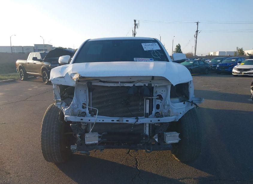 Photo 13 of 2022 Toyota Tacoma TRD OFF ROAD (VIN 3TMCZ5AN6NM473786)