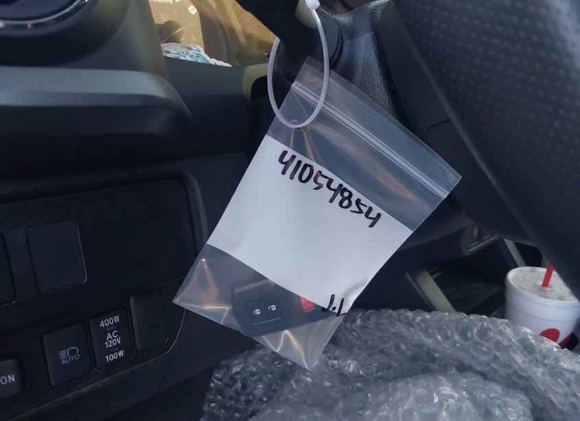 Photo 18 of 2022 Toyota Tacoma TRD OFF ROAD (VIN 3TMCZ5AN6NM473786)