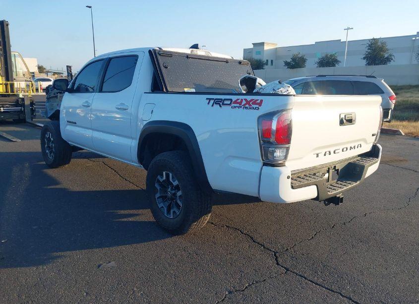 Photo 3 of 2022 Toyota Tacoma TRD OFF ROAD (VIN 3TMCZ5AN6NM473786)