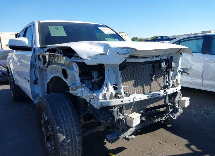Photo 6 of 2022 Toyota Tacoma TRD OFF ROAD (VIN 3TMCZ5AN6NM473786)