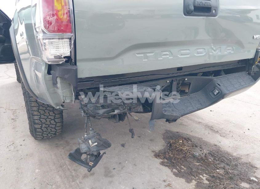 Photo 6 of 2022 Toyota Tacoma TRD OFF ROAD (VIN 3TMCZ5AN6NM480494)