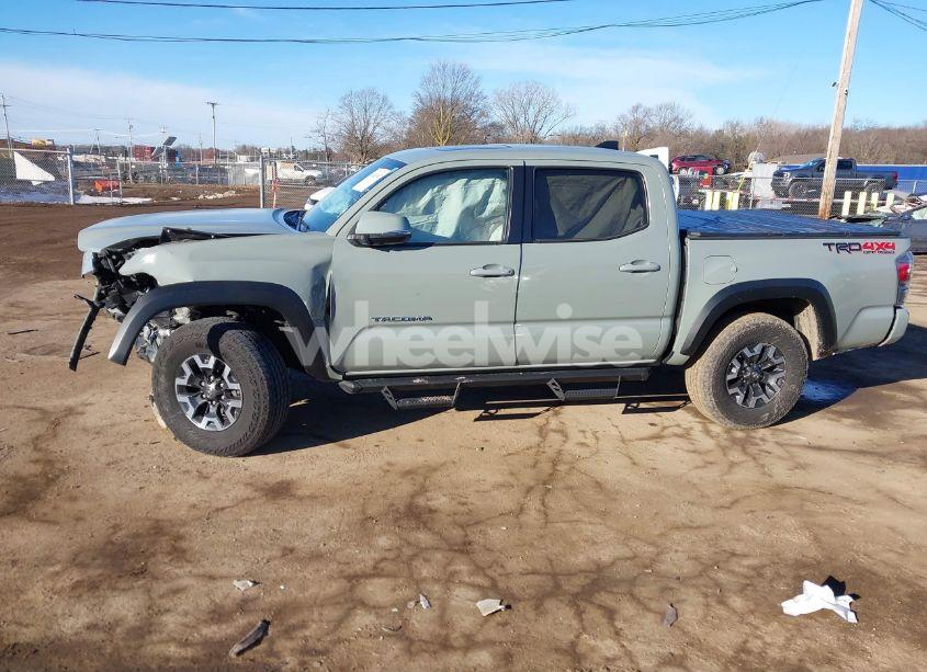 Photo 14 of 2022 Toyota Tacoma TRD OFF ROAD (VIN 3TMCZ5AN6NM482746)