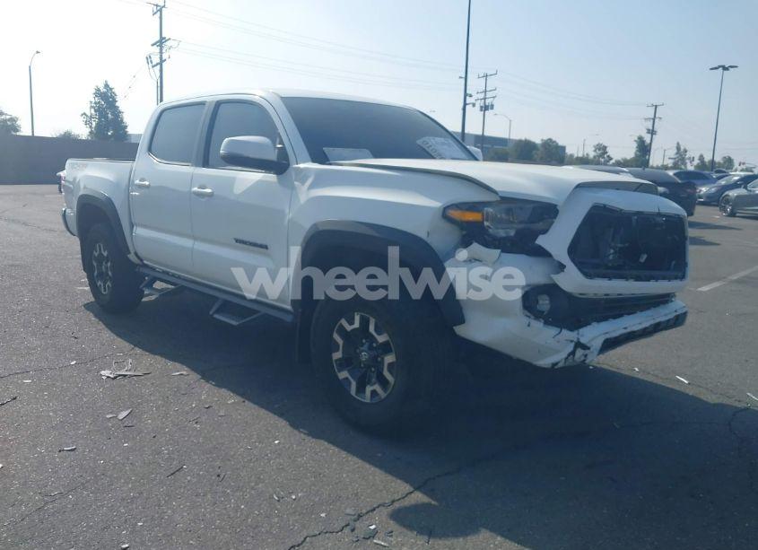 2023 Toyota Tacoma TRD OFF ROAD (VIN 3TMCZ5AN6PM575639) main photo