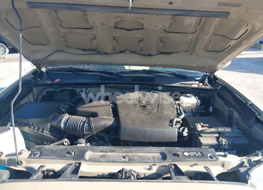 Photo 10 of 2017 Toyota Tacoma TRD OFF ROAD (VIN 3TMCZ5AN7HM061509)