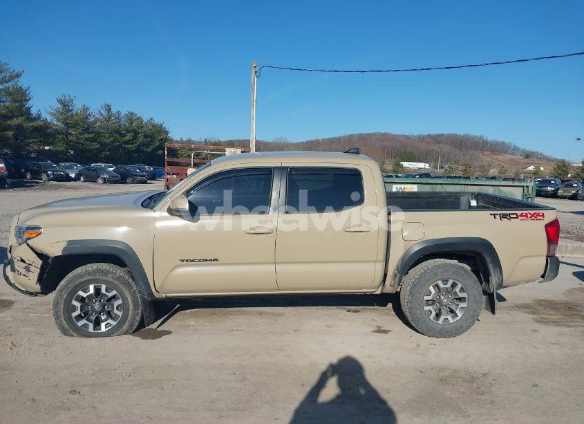 Photo 14 of 2017 Toyota Tacoma TRD OFF ROAD (VIN 3TMCZ5AN7HM061509)