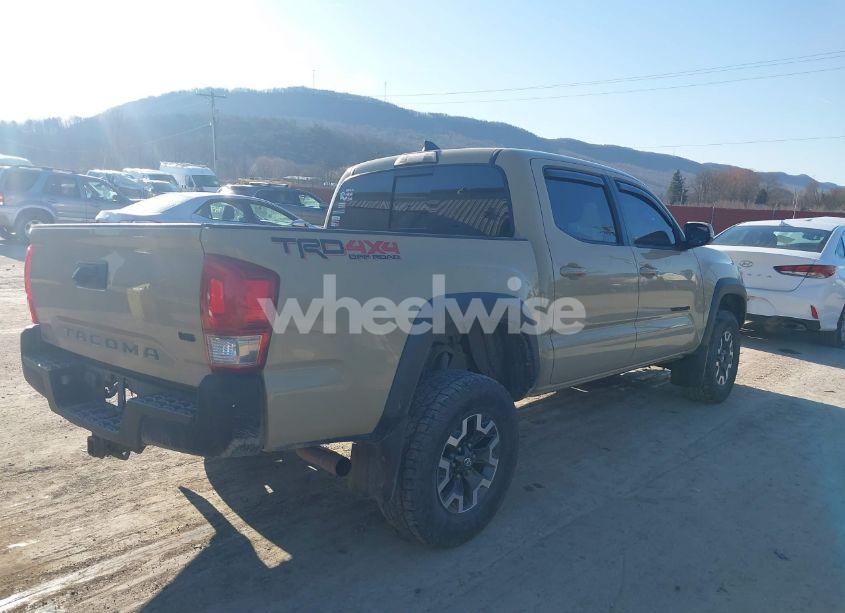 Photo 4 of 2017 Toyota Tacoma TRD OFF ROAD (VIN 3TMCZ5AN7HM061509)