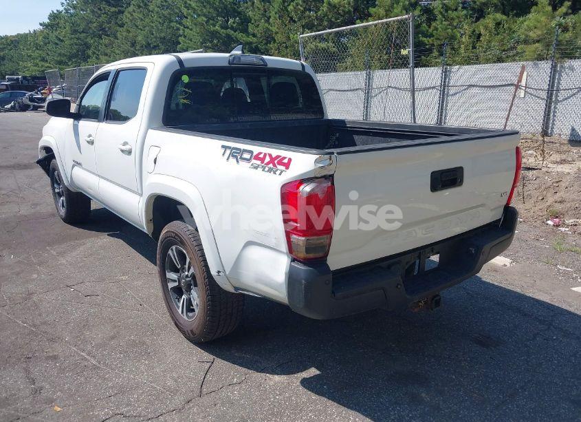 Photo 3 of 2017 Toyota Tacoma TRD SPORT (VIN 3TMCZ5AN7HM065835)