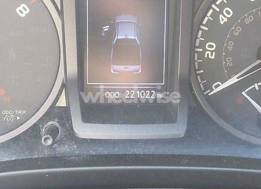 Photo 7 of 2017 Toyota Tacoma TRD SPORT (VIN 3TMCZ5AN7HM065835)