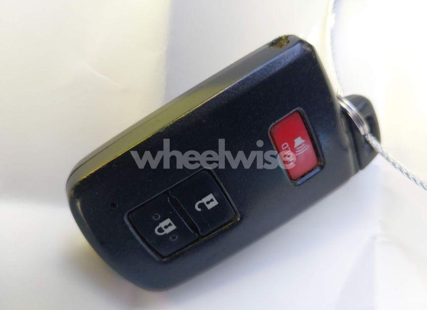 Photo 11 of 2017 Toyota Tacoma TRD OFF ROAD (VIN 3TMCZ5AN7HM095515)