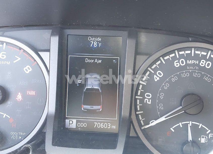 Photo 7 of 2017 Toyota Tacoma TRD OFF ROAD (VIN 3TMCZ5AN7HM095515)