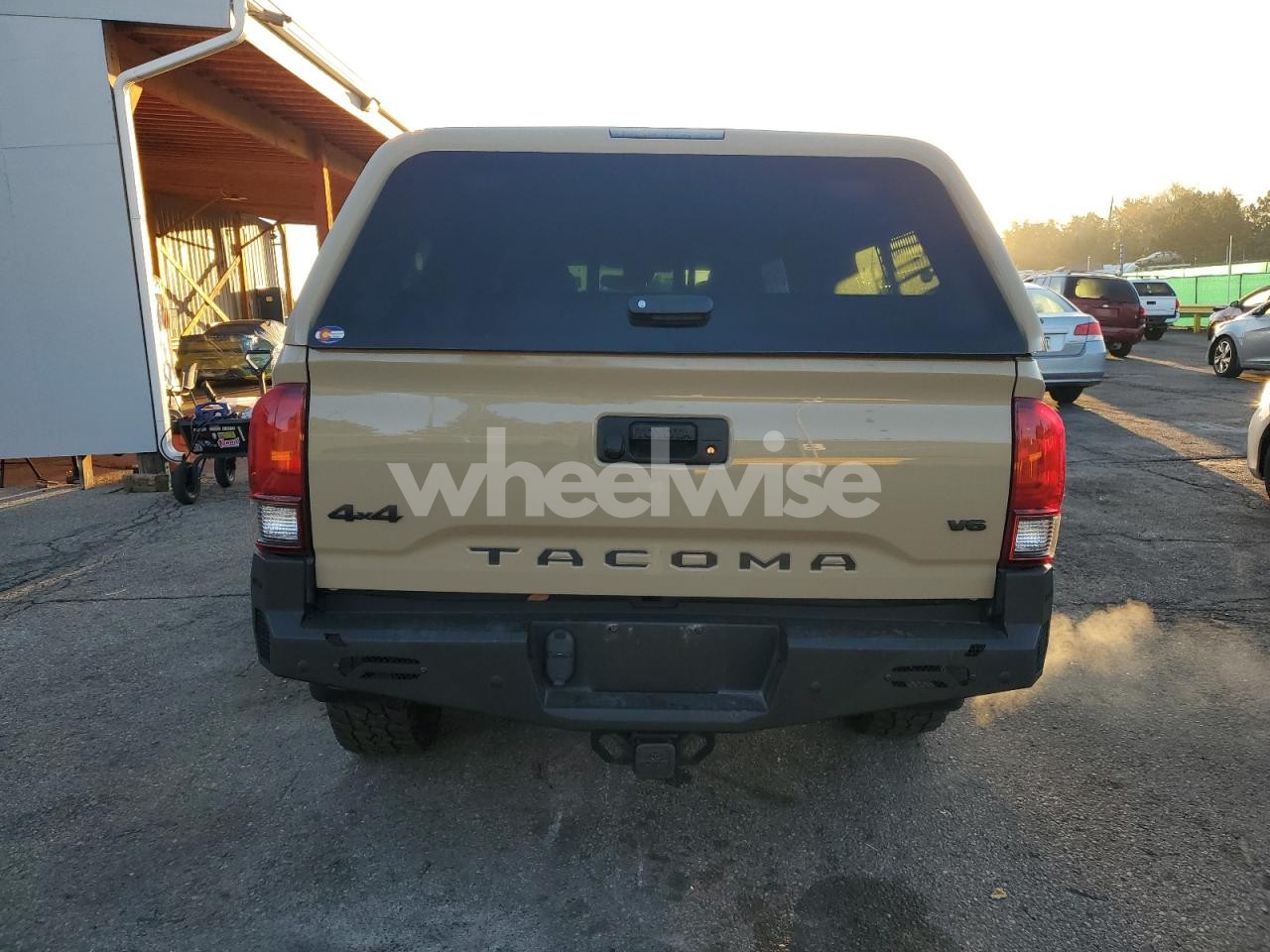 Photo 6 of 2018 TOYOTA TACOMA DOUBLE CAB (VIN 3TMCZ5AN7JM159753)