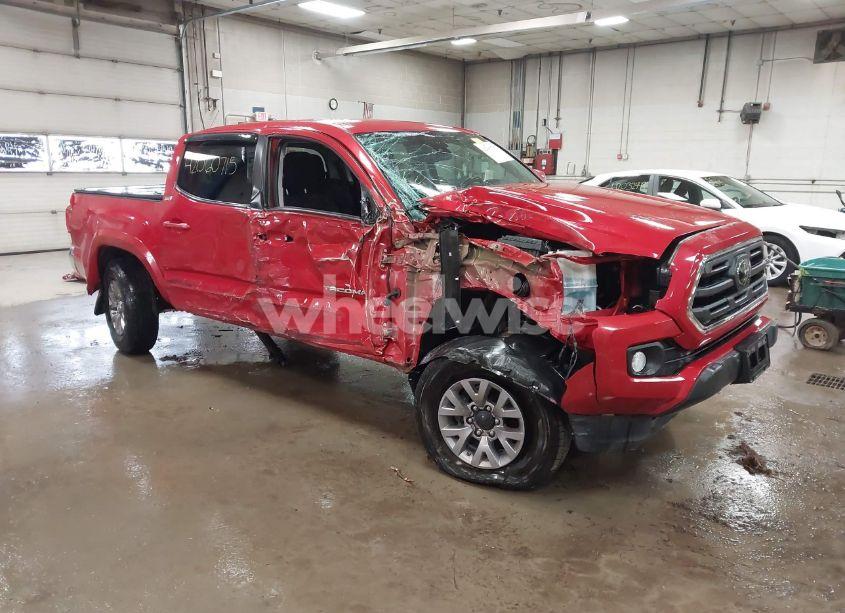 2019 Toyota Tacoma SR5 V6 (VIN 3TMCZ5AN7KM232265) main photo