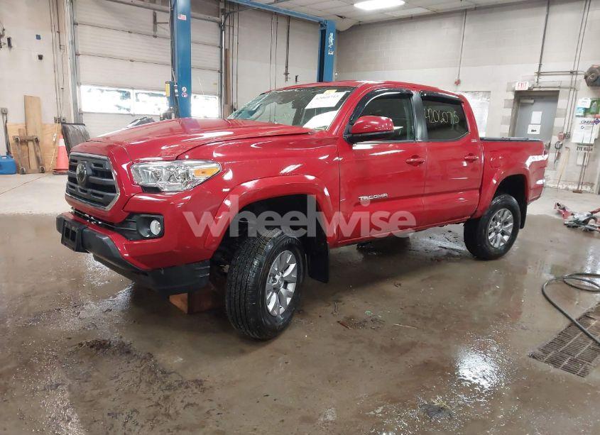 Photo 2 of 2019 Toyota Tacoma SR5 V6 (VIN 3TMCZ5AN7KM232265)