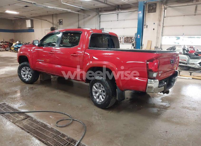 Photo 3 of 2019 Toyota Tacoma SR5 V6 (VIN 3TMCZ5AN7KM232265)