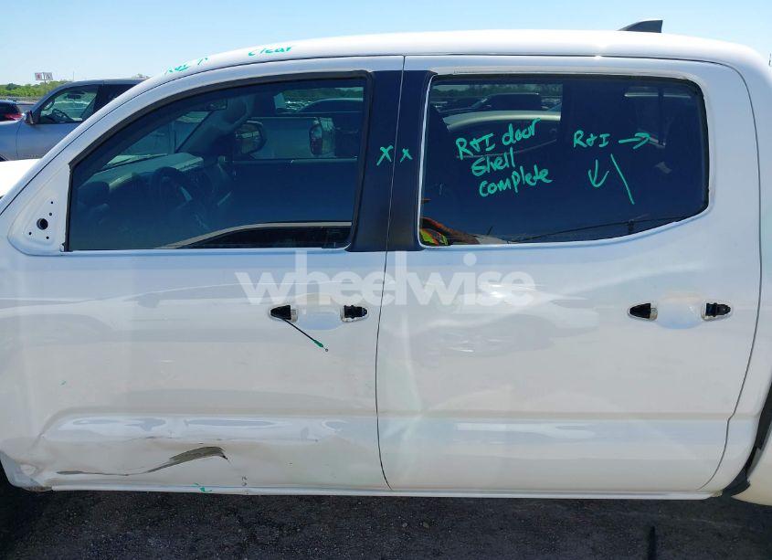 Photo 14 of 2019 Toyota Tacoma SR V6 (VIN 3TMCZ5AN7KM251771)