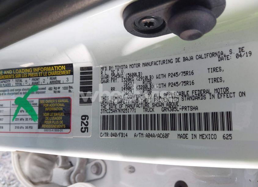 Photo 9 of 2019 Toyota Tacoma SR V6 (VIN 3TMCZ5AN7KM251771)