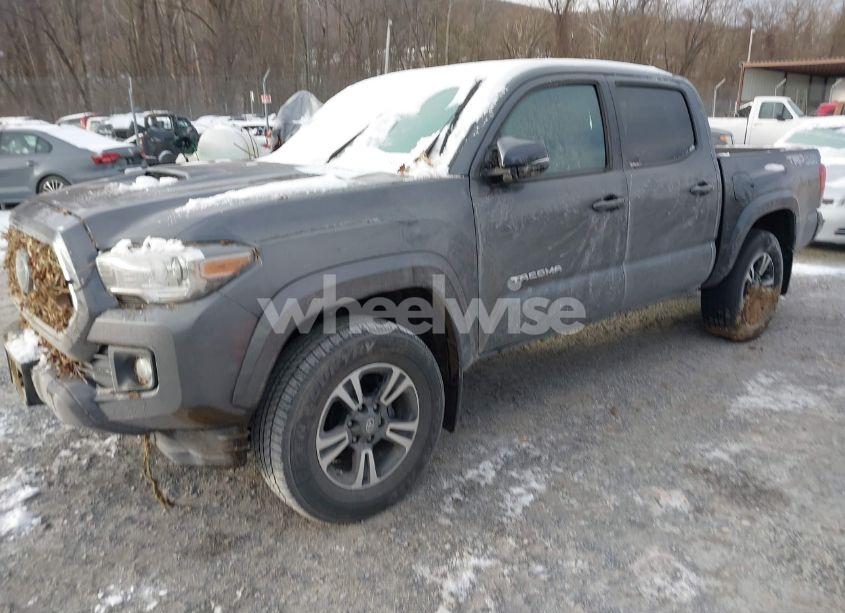 Photo 2 of 2019 Toyota Tacoma DOUBLE CAB/SR/SR5/TRD SPORT/TRD OFF ROAD/TRD PRO (VIN 3TMCZ5AN7KM284592)