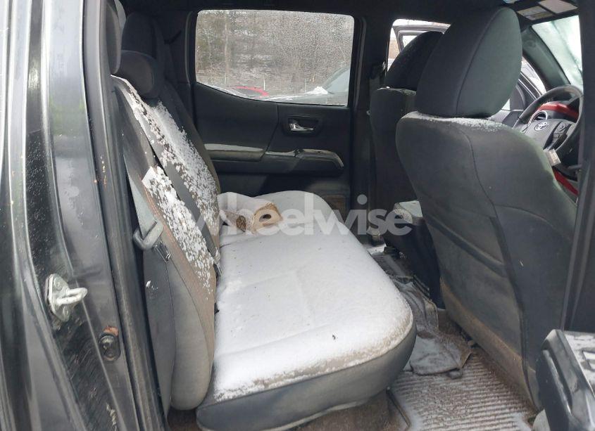 Photo 8 of 2019 Toyota Tacoma DOUBLE CAB/SR/SR5/TRD SPORT/TRD OFF ROAD/TRD PRO (VIN 3TMCZ5AN7KM284592)