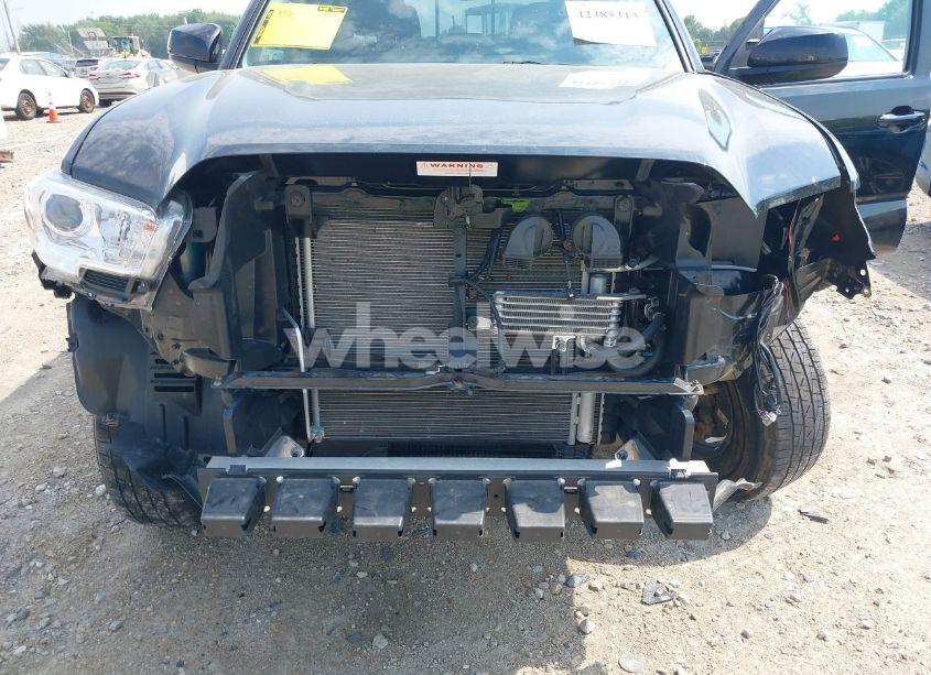 Photo 6 of 2019 Toyota Tacoma SR5 V6 (VIN 3TMCZ5AN7KM285225)