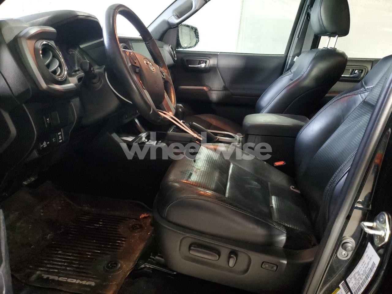 Photo 7 of 2020 TOYOTA TACOMA DOUBLE CAB (VIN 3TMCZ5AN7LM320329)