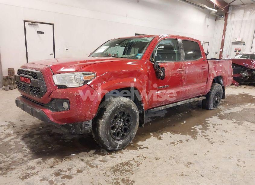Photo 2 of 2020 Toyota Tacoma SR5 V6 (VIN 3TMCZ5AN7LM327023)