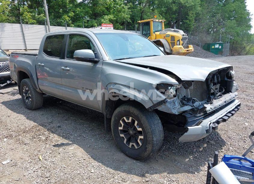 2020 Toyota Tacoma TRD OFF-ROAD (VIN 3TMCZ5AN7LM341505) main photo