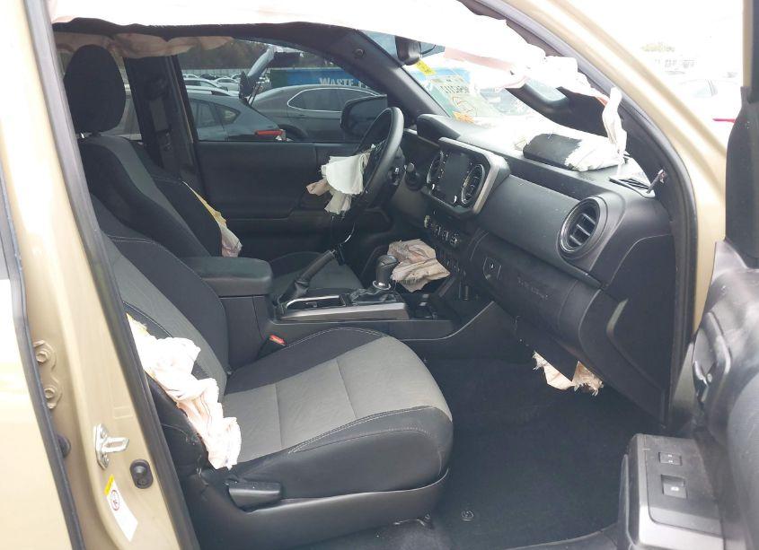 Photo 5 of 2020 Toyota Tacoma TRD OFF-ROAD (VIN 3TMCZ5AN7LM359034)