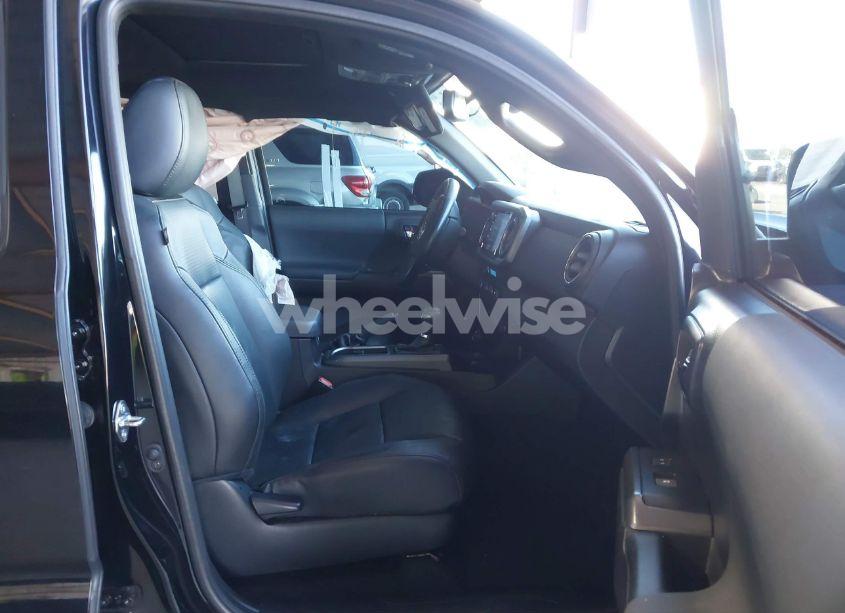 Photo 5 of 2021 Toyota Tacoma TRD OFF-ROAD (VIN 3TMCZ5AN7MM379463)