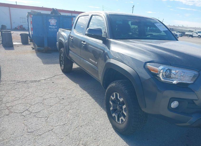 2022 Toyota Tacoma TRD OFF ROAD (VIN 3TMCZ5AN7NM499202) main photo