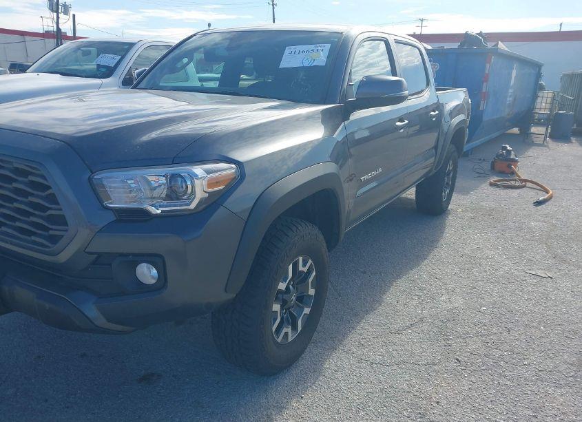 Photo 2 of 2022 Toyota Tacoma TRD OFF ROAD (VIN 3TMCZ5AN7NM499202)