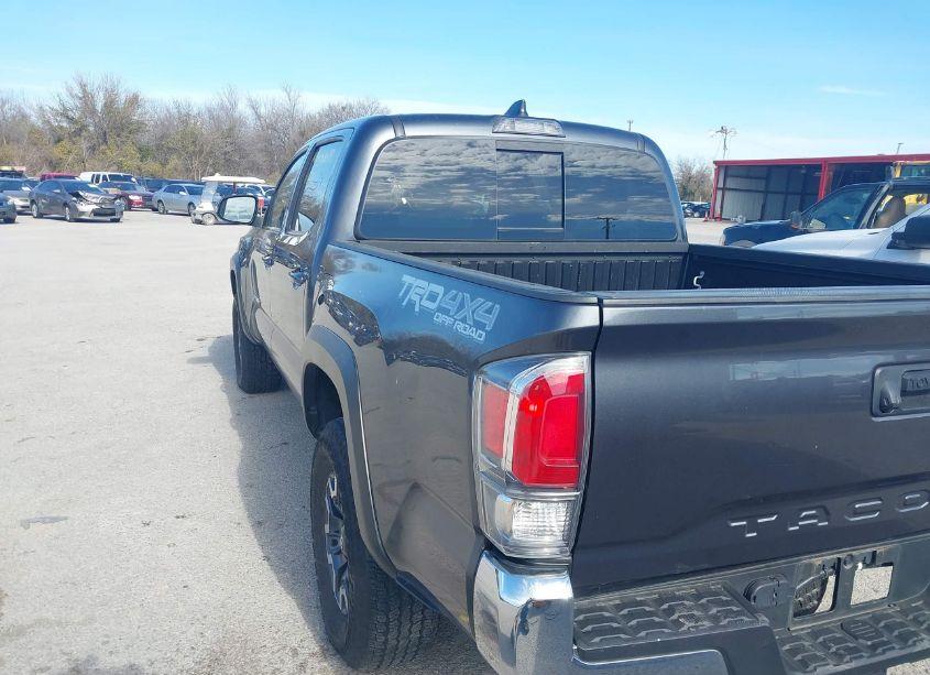 Photo 3 of 2022 Toyota Tacoma TRD OFF ROAD (VIN 3TMCZ5AN7NM499202)