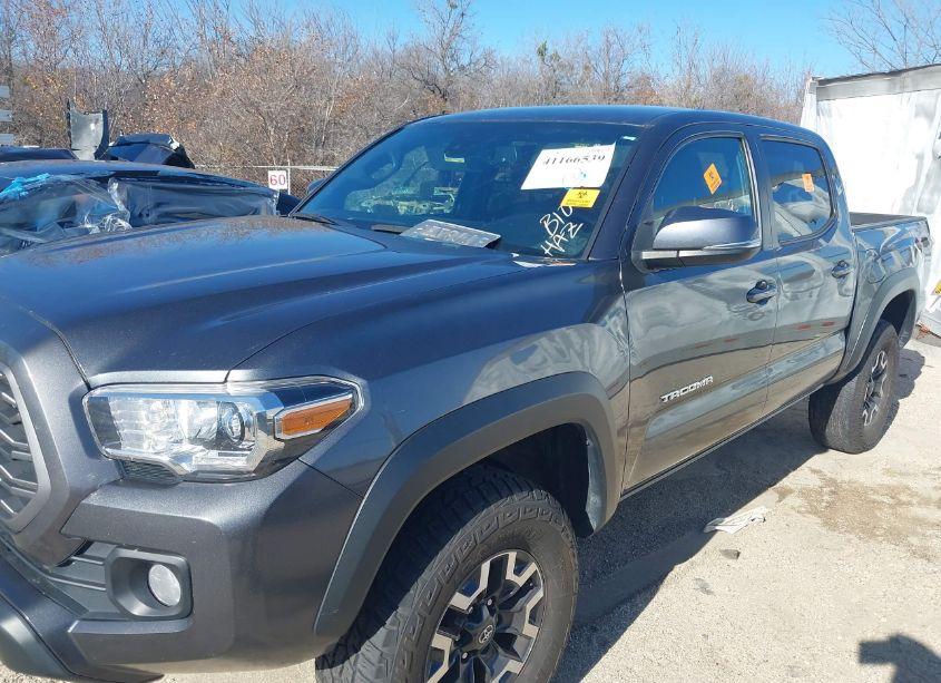 Photo 6 of 2022 Toyota Tacoma TRD OFF ROAD (VIN 3TMCZ5AN7NM499202)