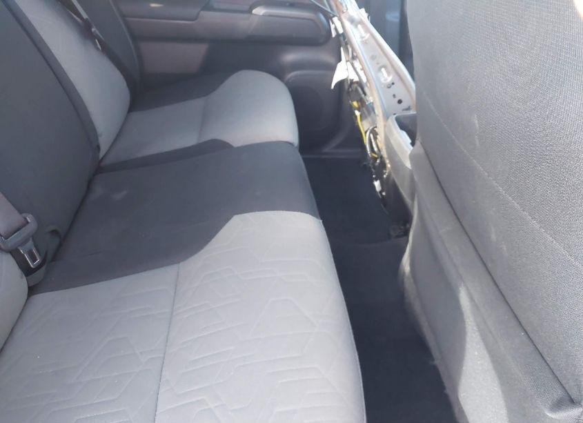 Photo 8 of 2022 Toyota Tacoma TRD OFF ROAD (VIN 3TMCZ5AN7NM499202)