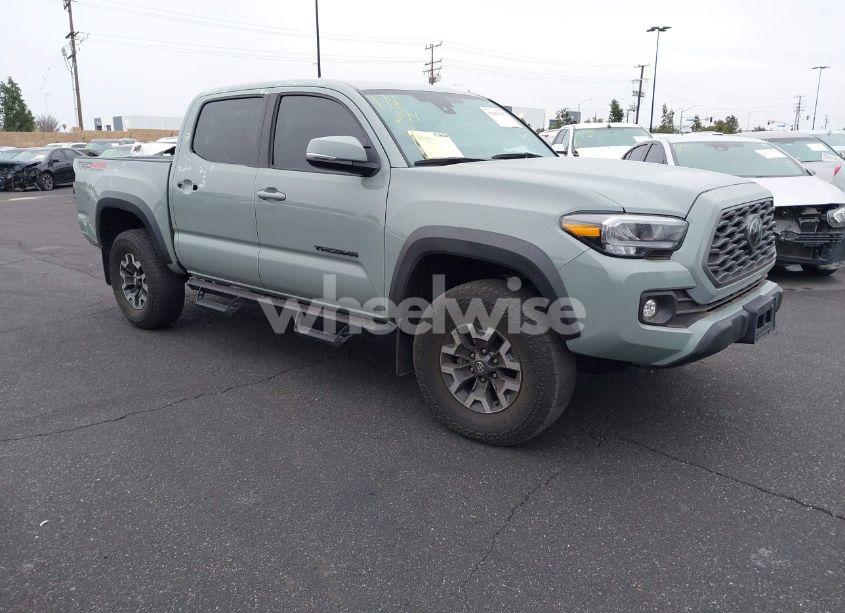 2022 Toyota Tacoma TRD OFF ROAD (VIN 3TMCZ5AN7NM508433) main photo