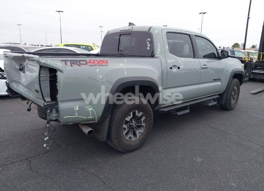 Photo 4 of 2022 Toyota Tacoma TRD OFF ROAD (VIN 3TMCZ5AN7NM508433)