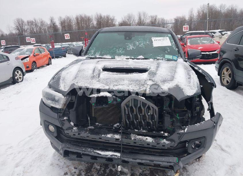 Photo 13 of 2022 Toyota Tacoma (VIN 3TMCZ5AN7NM524812)