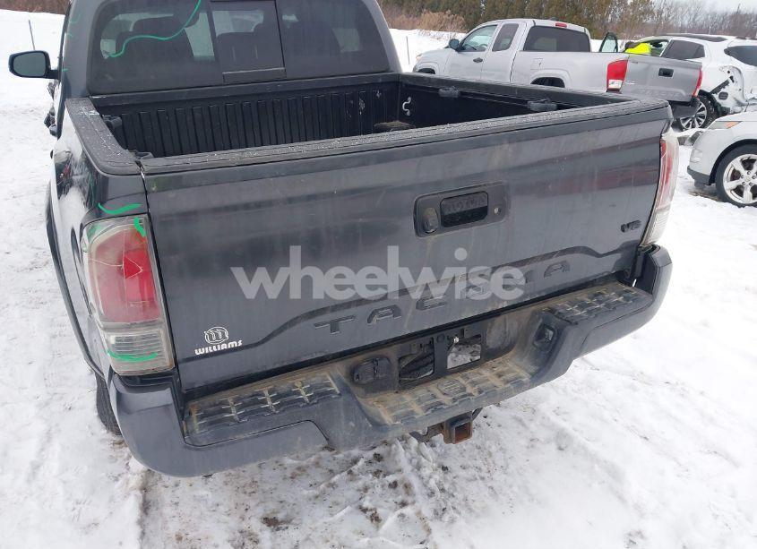 Photo 22 of 2022 Toyota Tacoma (VIN 3TMCZ5AN7NM524812)