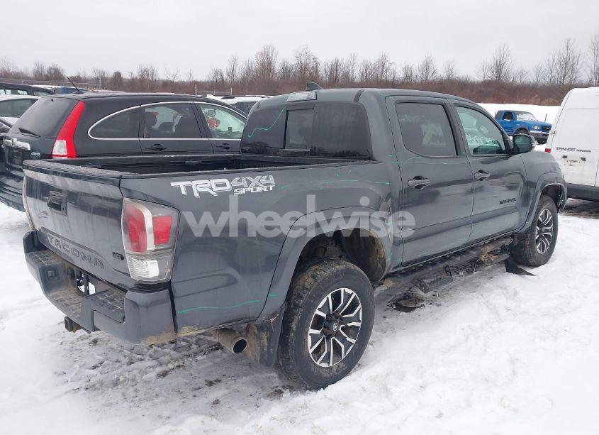 Photo 4 of 2022 Toyota Tacoma (VIN 3TMCZ5AN7NM524812)