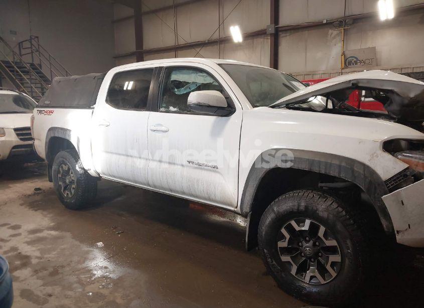 Photo 13 of 2023 Toyota Tacoma TRD OFF ROAD (VIN 3TMCZ5AN7PM583118)